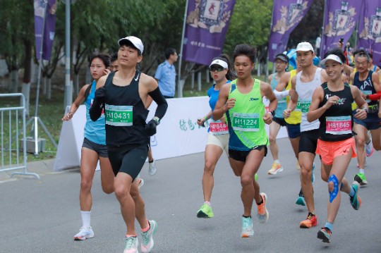 参赛选手在比赛中。 (4).JPG